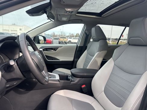 Certified 2022 Toyota RAV4 XLE Premium image 26