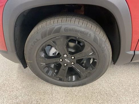 New 2026 Chevrolet Equinox LT w/ Convenience Package II AWD/4WD image 11