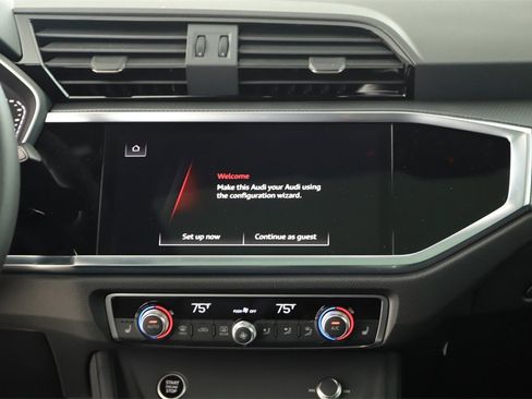 New 2025 Audi Q3 2.0T Premium image 19