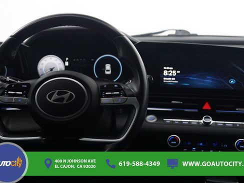 Used 2024 Hyundai Elantra Limited FWD image 5