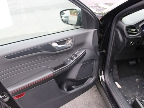 New 2026 Ford Escape ST-Line w/ Tech Pack #1 FWD image 9