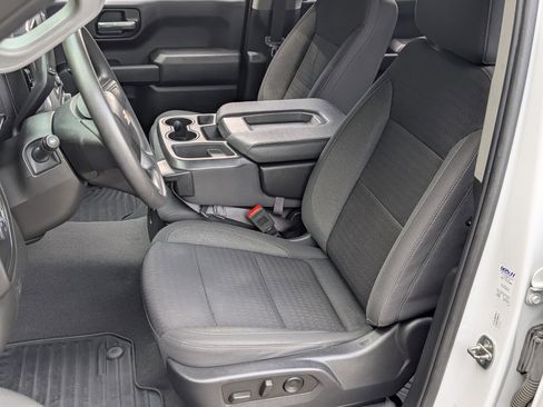 Used 2023 Chevrolet Silverado 1500 Custom image 16