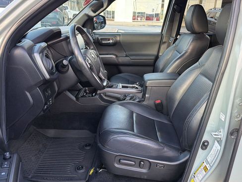 Certified 2023 Toyota Tacoma TRD Sport w/ TRD Premium Sport Package AWD/4WD image 10