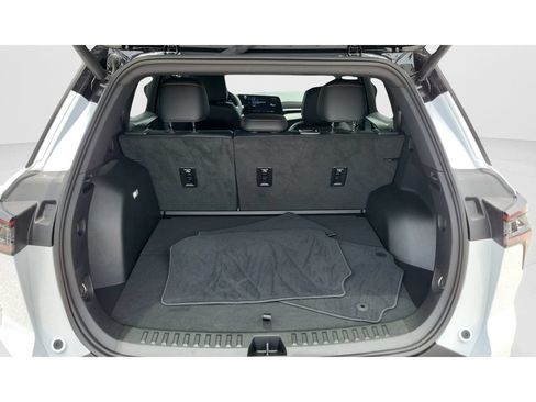 Used 2026 Chevrolet Equinox RS w/ Convenience Package III AWD/4WD image 9
