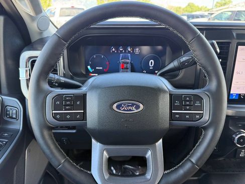 Used 2025 Ford F350 Lariat w/ FX4 Off-Road Package AWD/4WD image 38