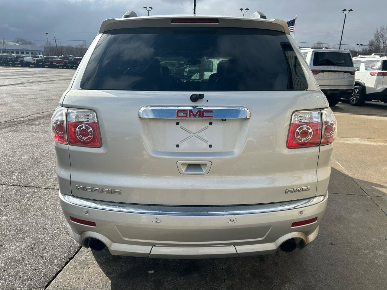Used 2011 GMC Acadia Denali AWD/4WD image 6
