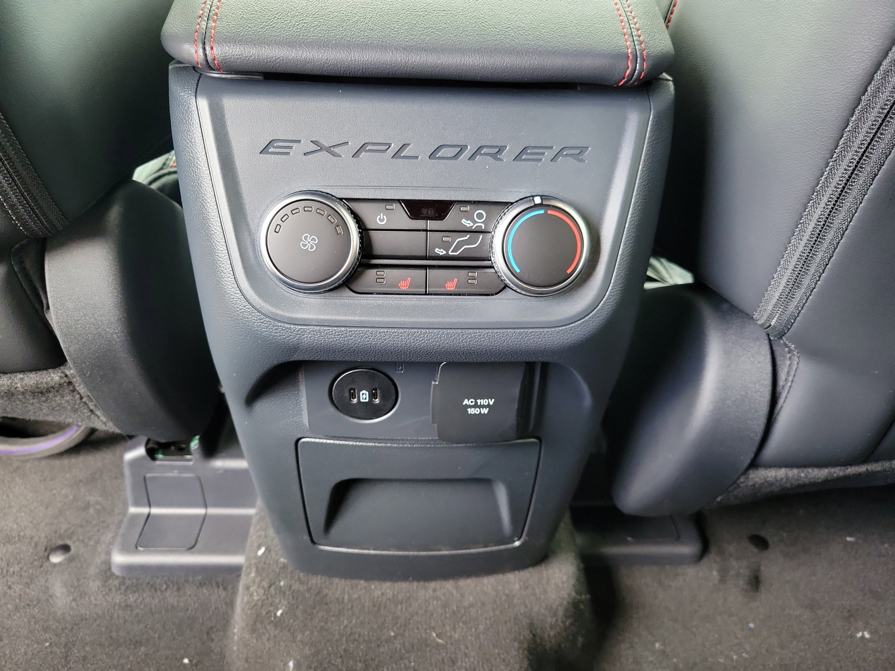 New 2026 Ford Explorer ST-Line w/ ST-Line Street Pack RWD image 11