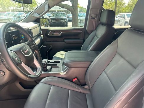 Used 2024 GMC Sierra 1500 SLT w/ SLT Premium Plus Package AWD/4WD image 10
