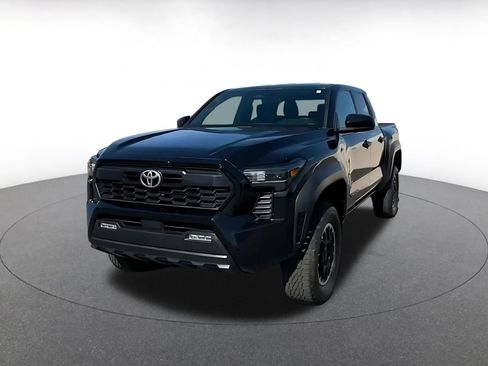 Used 2024 Toyota Tacoma TRD Off-Road AWD/4WD image 7