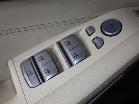 Used 2023 BMW X7 xDrive40i w/ M Sport Package image 23