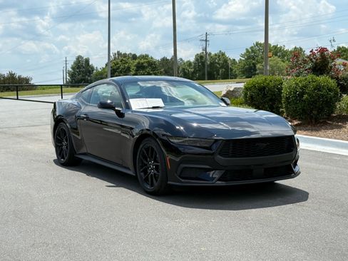 Used 2024 Ford Mustang Premium RWD image 9