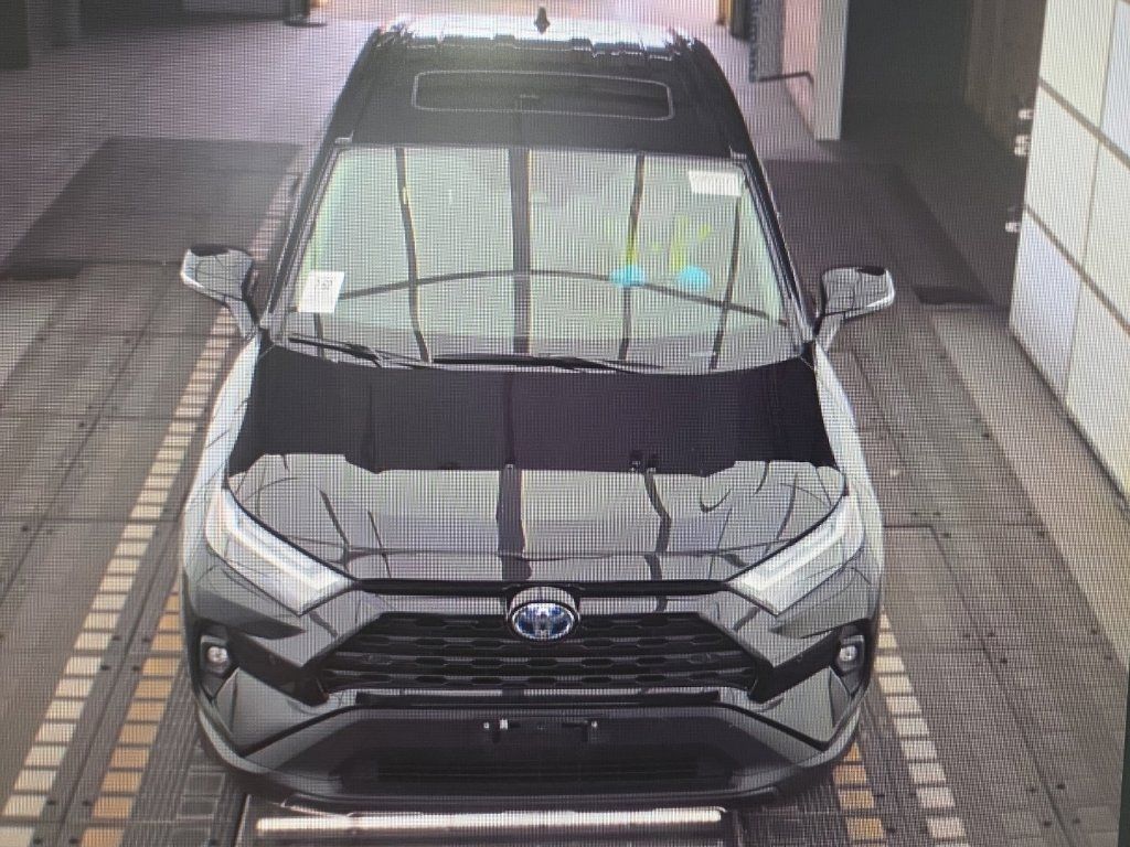Used 2024 Toyota RAV4 XLE Premium w/ Weather Package AWD/4WD image 5