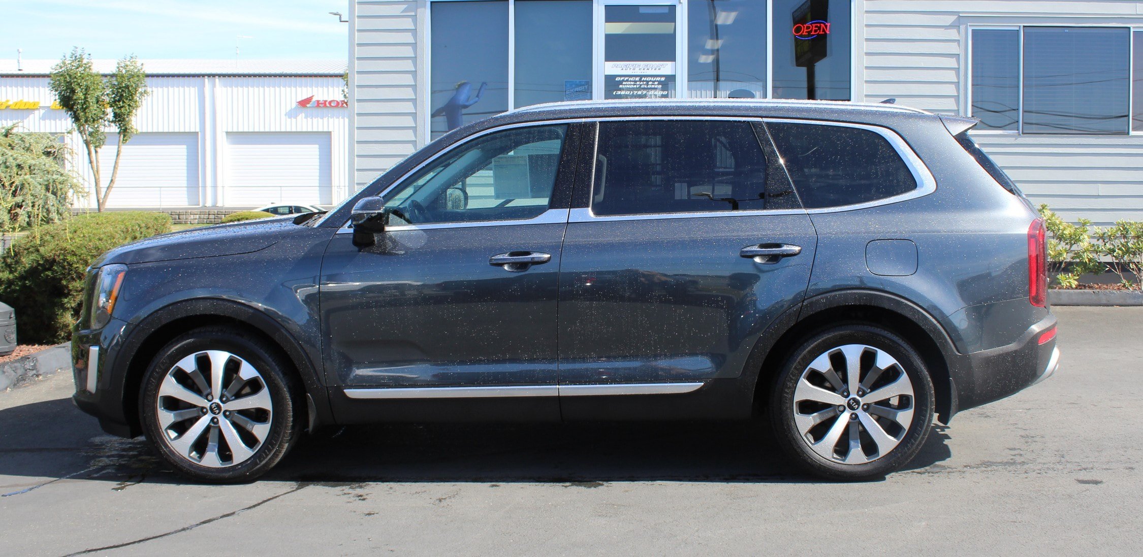 Used 2021 Kia Telluride SX AWD/4WD image 3
