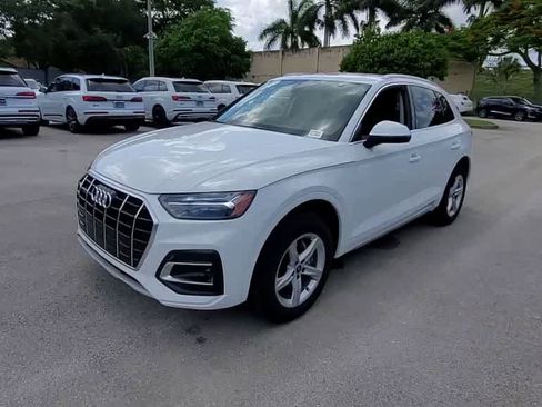 Certified 2023 Audi Q5 Premium w/ Convenience Package image 5