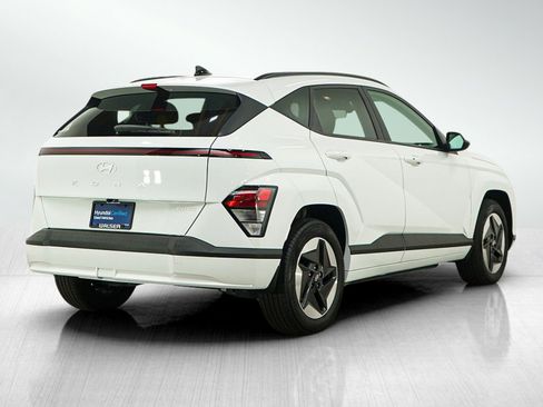 Certified 2024 Hyundai Kona SEL FWD image 5