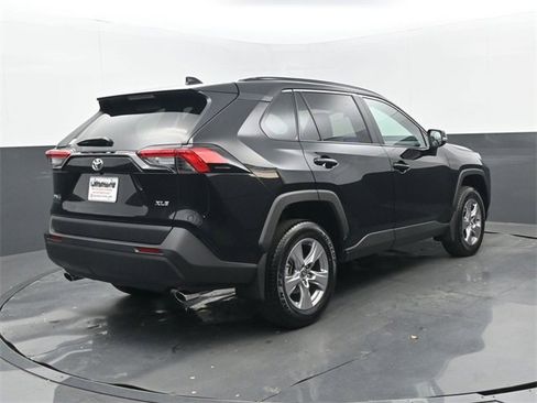 Used 2025 Toyota RAV4 XLE image 21