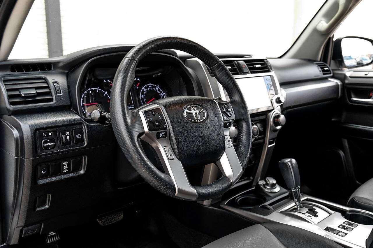 Used 2021 Toyota 4Runner SR5 Premium w/ Moonroof Package AWD/4WD image 21