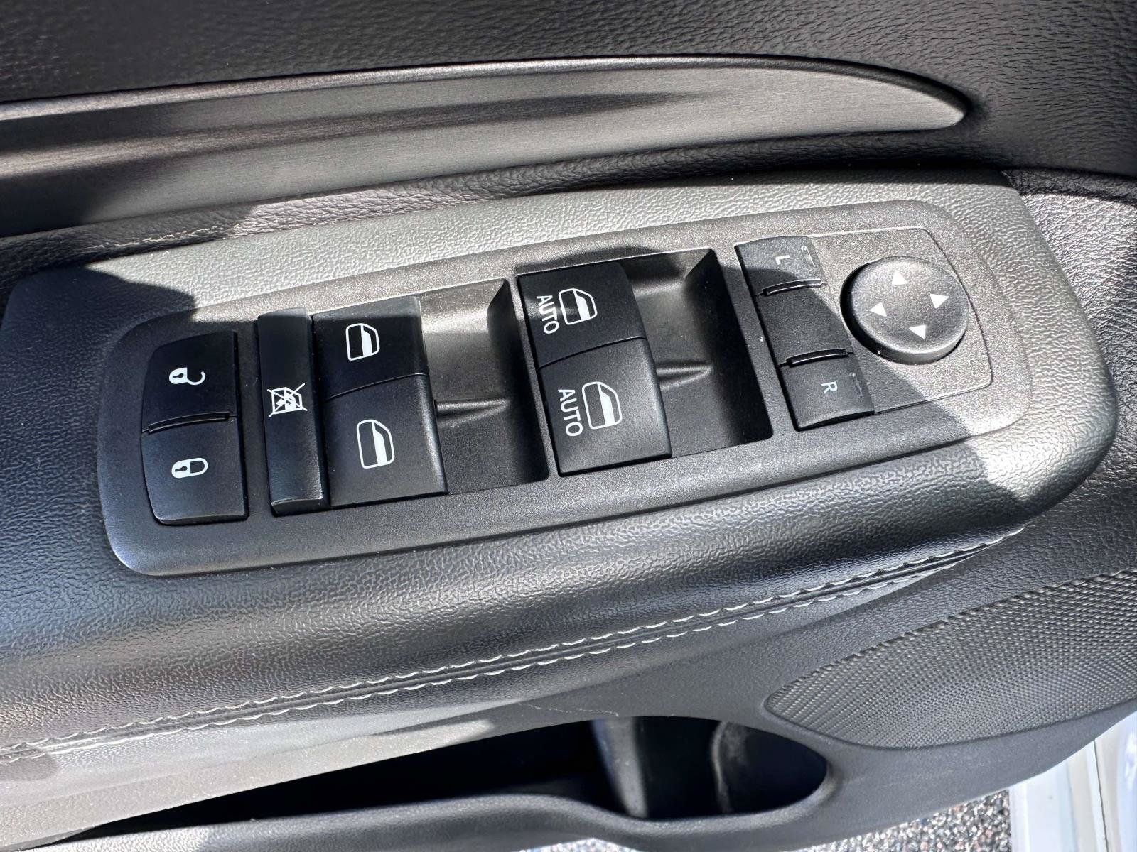 Used 2021 Dodge Durango SXT AWD/4WD image 10