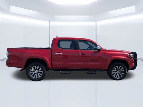 Used 2020 Toyota Tacoma Limited image 3