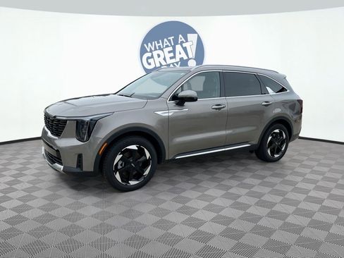 Certified 2025 Kia Sorento EX w/ EX Panoramic Sunroof Package image 34