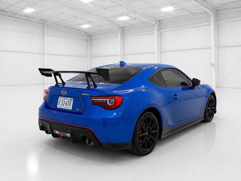 Used 2018 Subaru BRZ tS RWD image 6