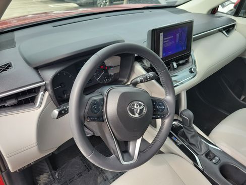 Certified 2023 Toyota Corolla Cross LE FWD image 23