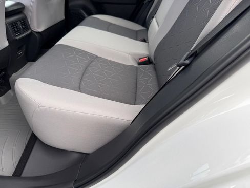 Certified 2025 Toyota RAV4 XLE AWD/4WD image 31