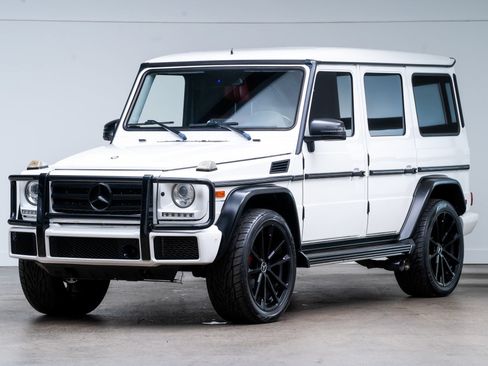 Used 2016 Mercedes-Benz G 550 image 3