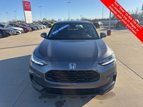Used 2025 Honda HR-V LX image 8