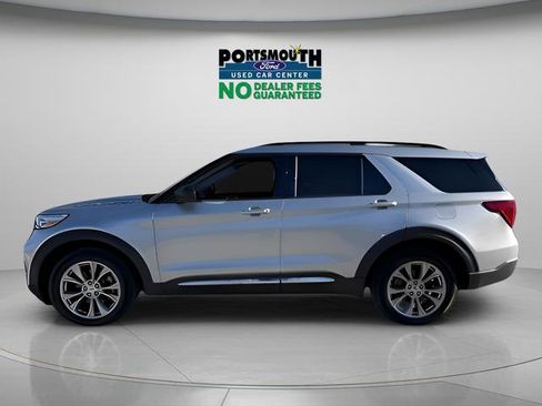 Used 2022 Ford Explorer XLT w/ Equipment Group 202A image 2
