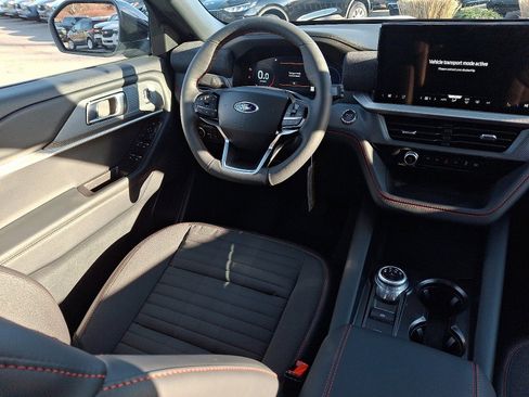 New 2026 Ford Explorer ST-Line image 9