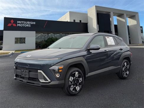 Used 2024 Hyundai Kona SEL image 1