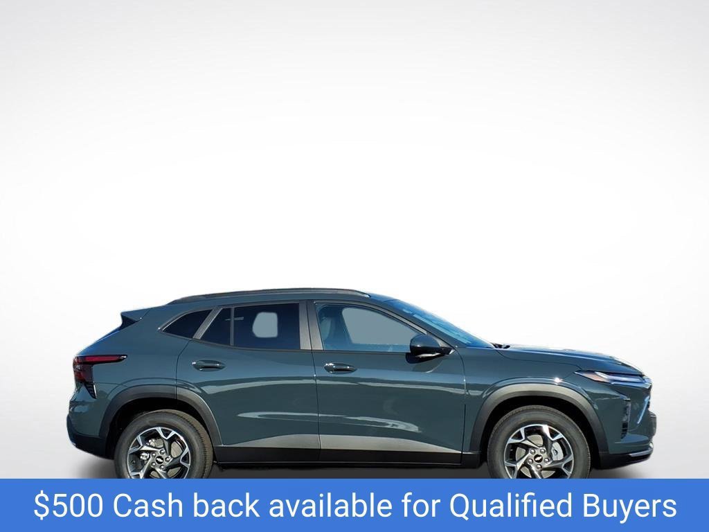 New 2026 Chevrolet Trax LT w/ Driver Confidence Package FWD image 2