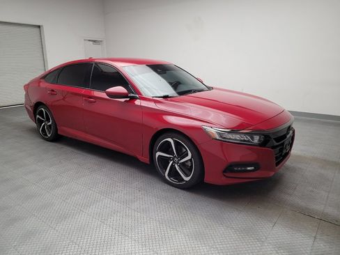 Used 2018 Honda Accord Sport image 11