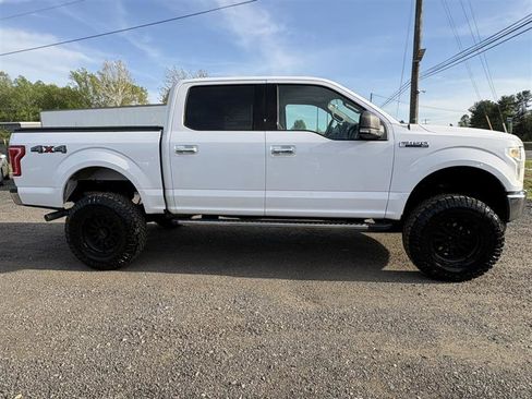 Used 2015 Ford F150 XLT w/ Equipment Group 301A Mid image 5