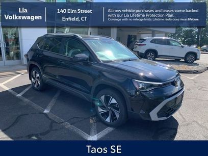 New 2025 Volkswagen Taos SE