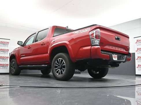 Used 2023 Toyota Tacoma TRD Sport AWD/4WD image 35