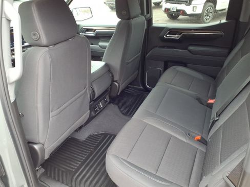 Used 2025 Chevrolet Silverado 1500 LT AWD/4WD image 10
