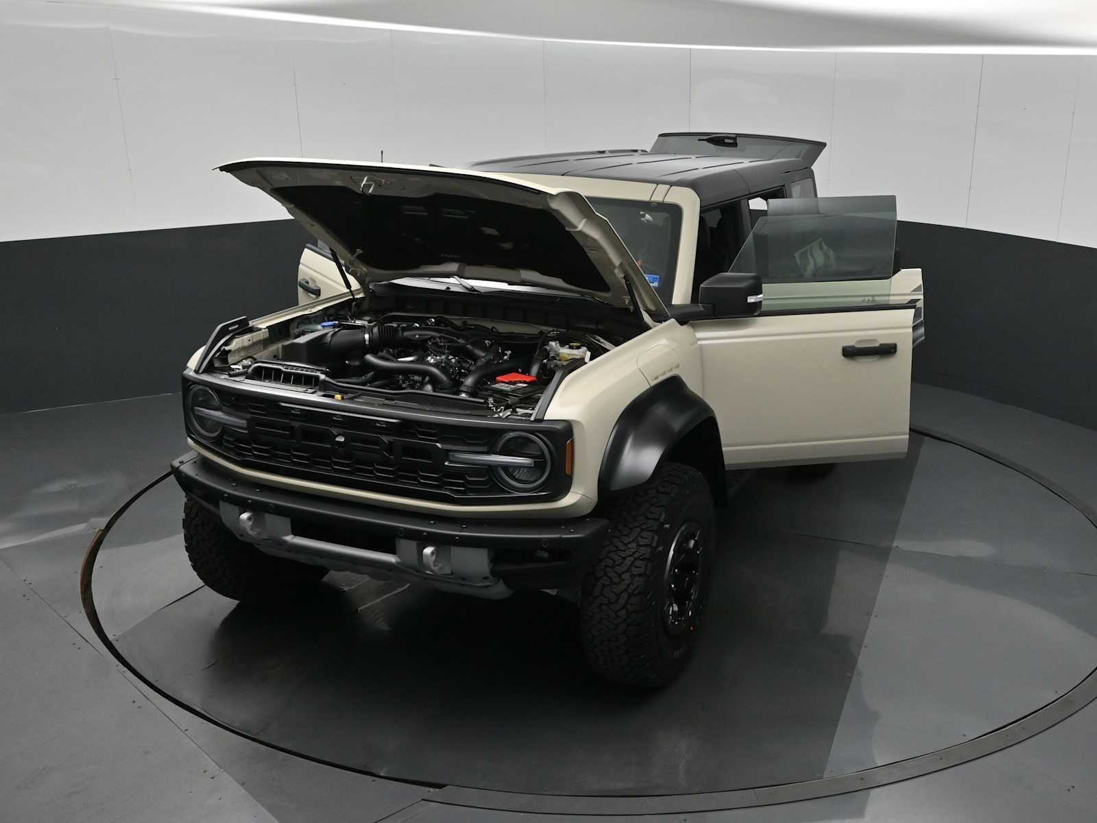 New 2026 Ford Bronco Raptor AWD/4WD image 36