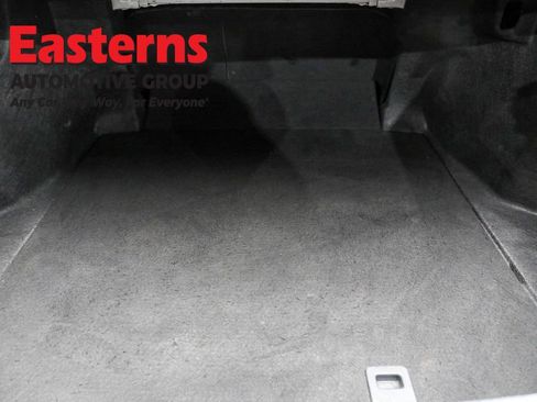 Used 2023 Toyota Camry SE image 9