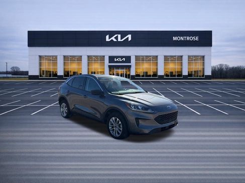 Used 2022 Ford Escape SE w/ Convenience Package image 3