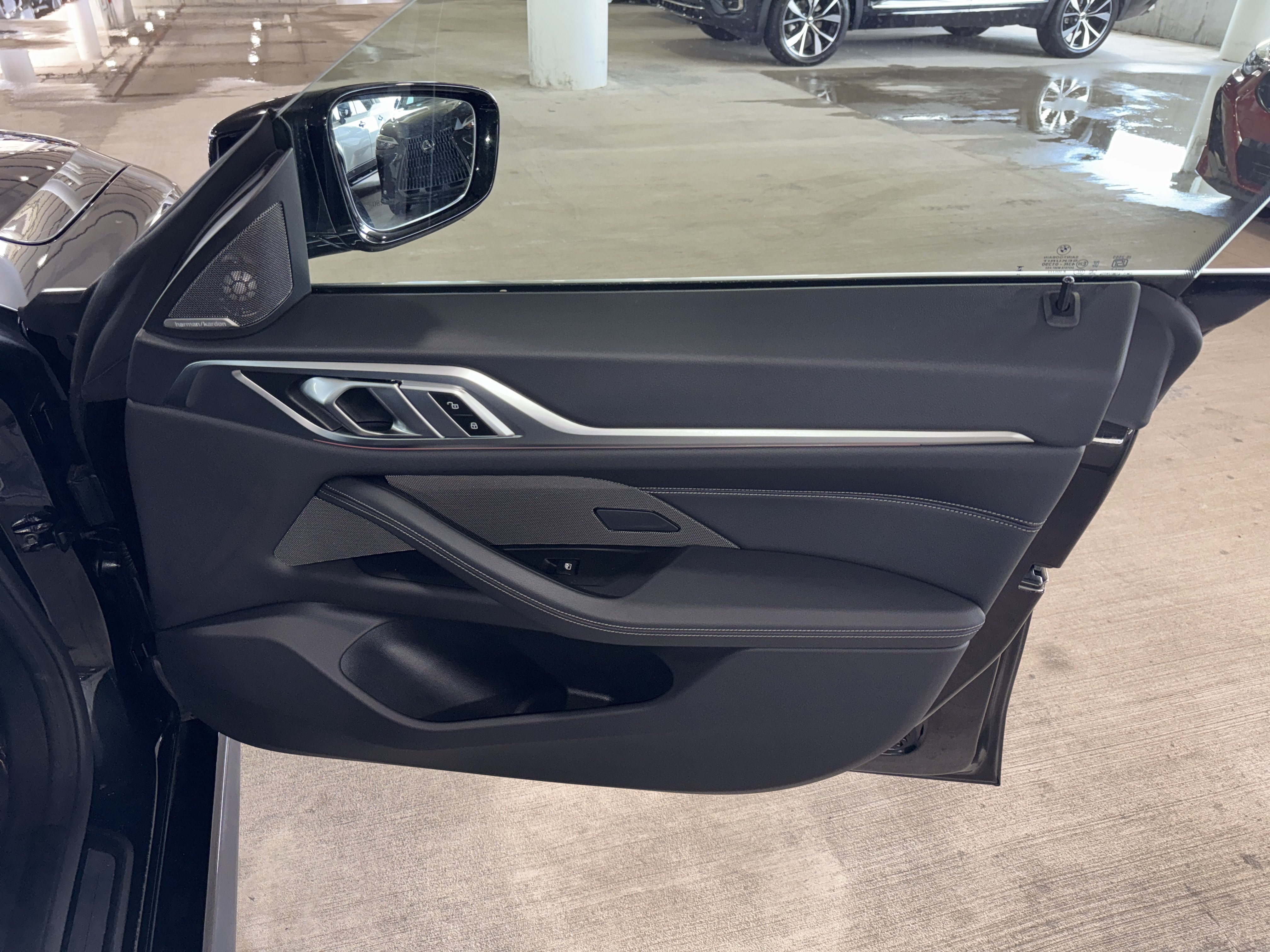 Used 2025 BMW 430i w/ Premium Package RWD image 9
