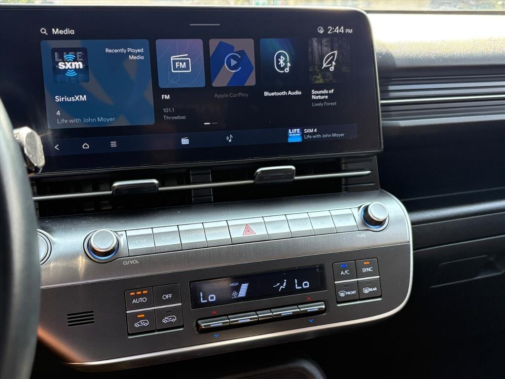 Certified 2024 Hyundai Kona SEL AWD/4WD image 10