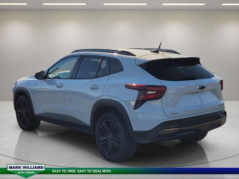 Used 2024 Chevrolet Trax ACTIV w/ Driver Confidence Package FWD image 6