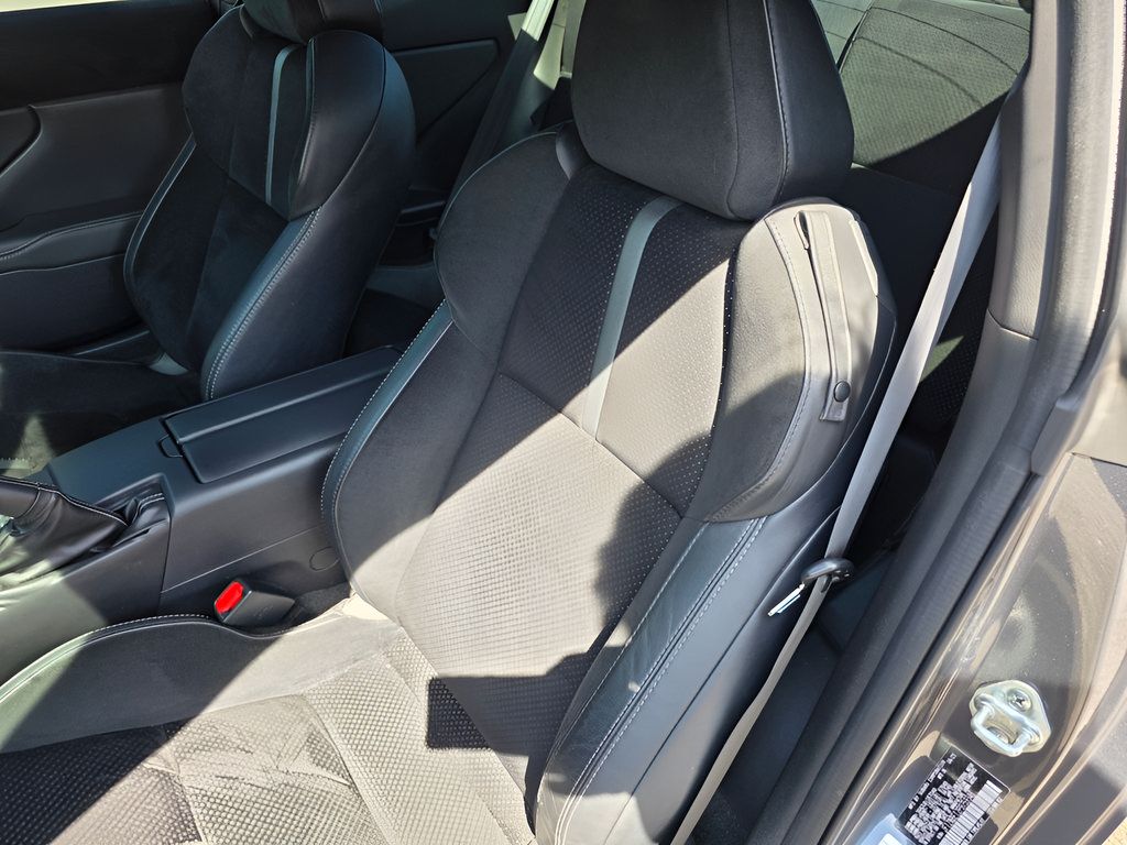 Used 2023 Toyota GR86 Premium w/ ALL Weather Mat Package (TMS) RWD image 13