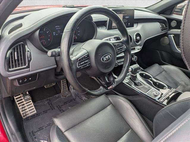 Used 2020 Kia Stinger GT-Line w/ Sun & Sound Package AWD/4WD image 10