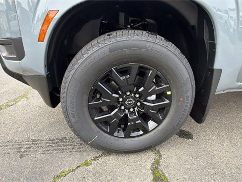 New 2026 Nissan Frontier SV image 10