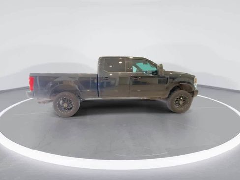Used 2019 Ford F250 Lariat w/ Lariat Ultimate Package AWD/4WD image 9