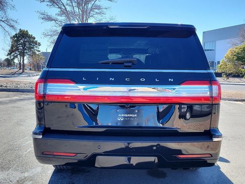 Used 2021 Lincoln Navigator L Reserve image 7