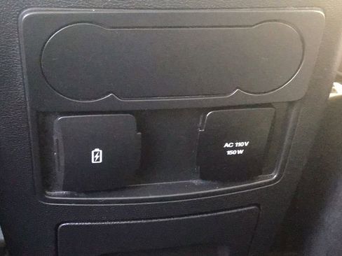 Certified 2022 Ford Explorer Limited w/ Equipment Group 301A image 18